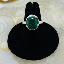 Load image into Gallery viewer, Malachite Oval Cabochon Ring (Size 7)