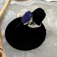 Load image into Gallery viewer, Lapis Lazuli Oval Cabochon Ring (Sz 6)