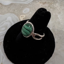 Load image into Gallery viewer, Malachite Oval Cabochon Ring (Size 8)