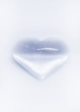 Load image into Gallery viewer, Selenite Heart