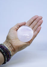 Load image into Gallery viewer, Selenite Touchstone