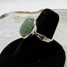 Load image into Gallery viewer, Aventurine Cabochon Oval Ring (Size 6)

