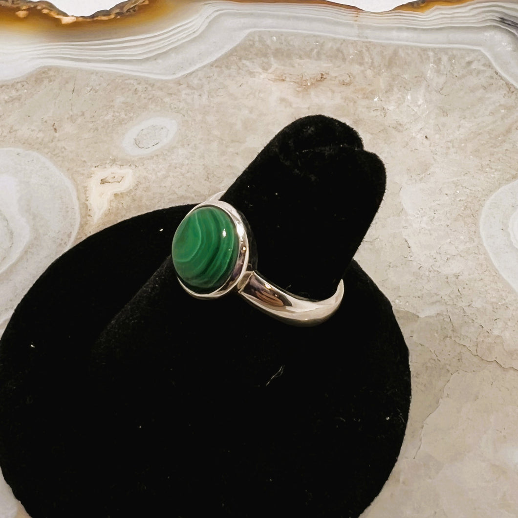 Malachite Simple Round Cabochon Ring  (Size 5.5)