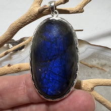 Load image into Gallery viewer, Labradorite Oval Cabochon Pendant
