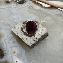 Load image into Gallery viewer, Garnet Oval Cabochon Ring with Textured Band (Size 6.5)
