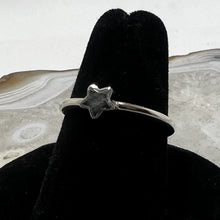 Load image into Gallery viewer, Meteorite Star Ring

