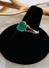 Load image into Gallery viewer, Emerald Faceted Ring (Size 8)
